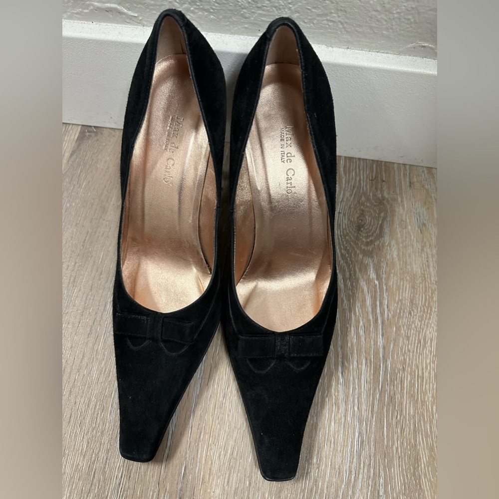 Max de Carlo black pointed toe bow accent suede vintage 8.5B Cuban heel